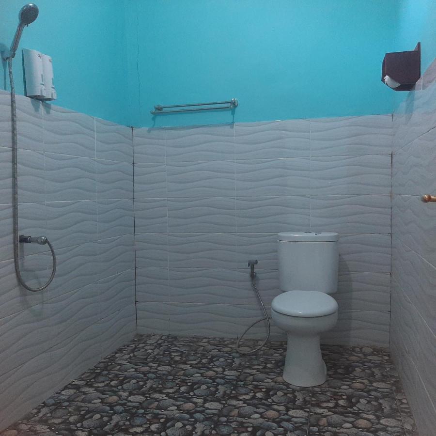 Riung Lalong Terong Guest House ภายนอก รูปภาพ