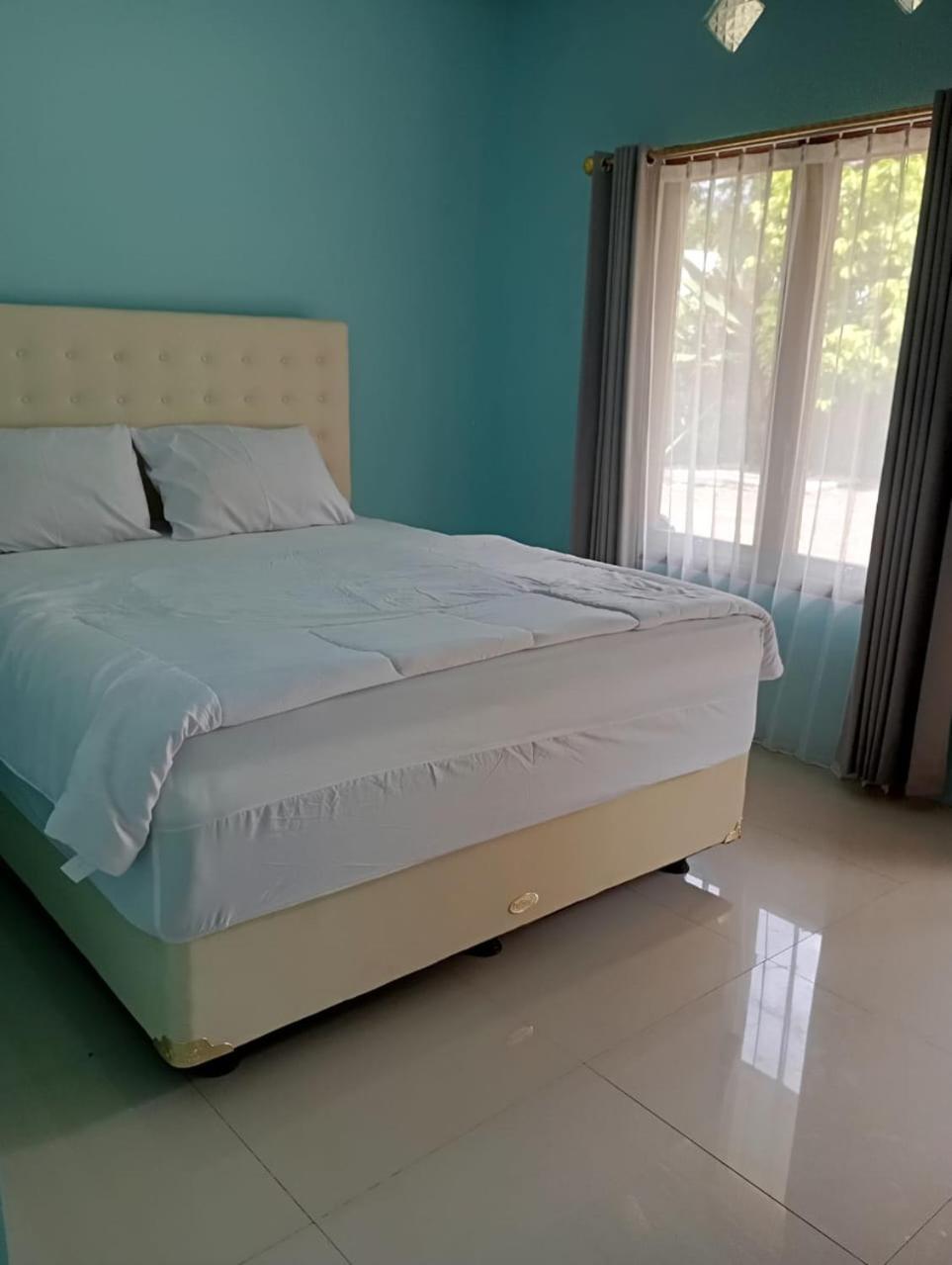 Riung Lalong Terong Guest House ภายนอก รูปภาพ